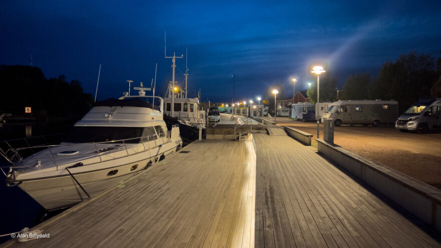 Flott brygge ved bobilplassen I Kristinehamn